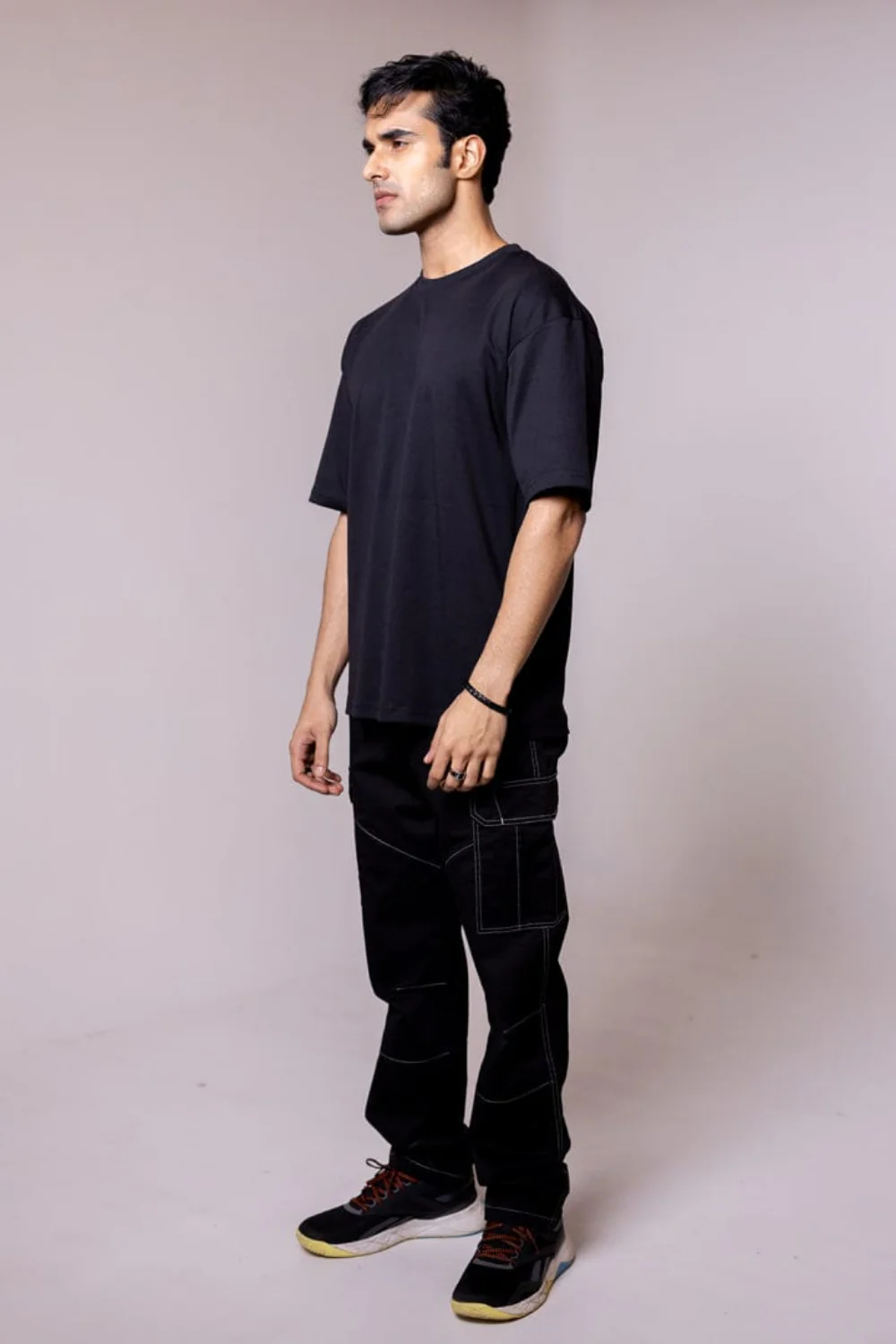 Black Solid  Oversized T-shirt - Image 4