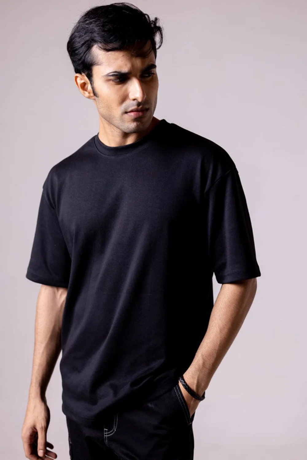 Black Solid  Oversized T-shirt - Image 5