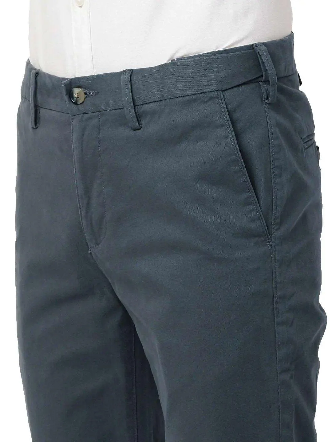 The Regular Fit Daylong Chino - Iron Cloud - Image 6