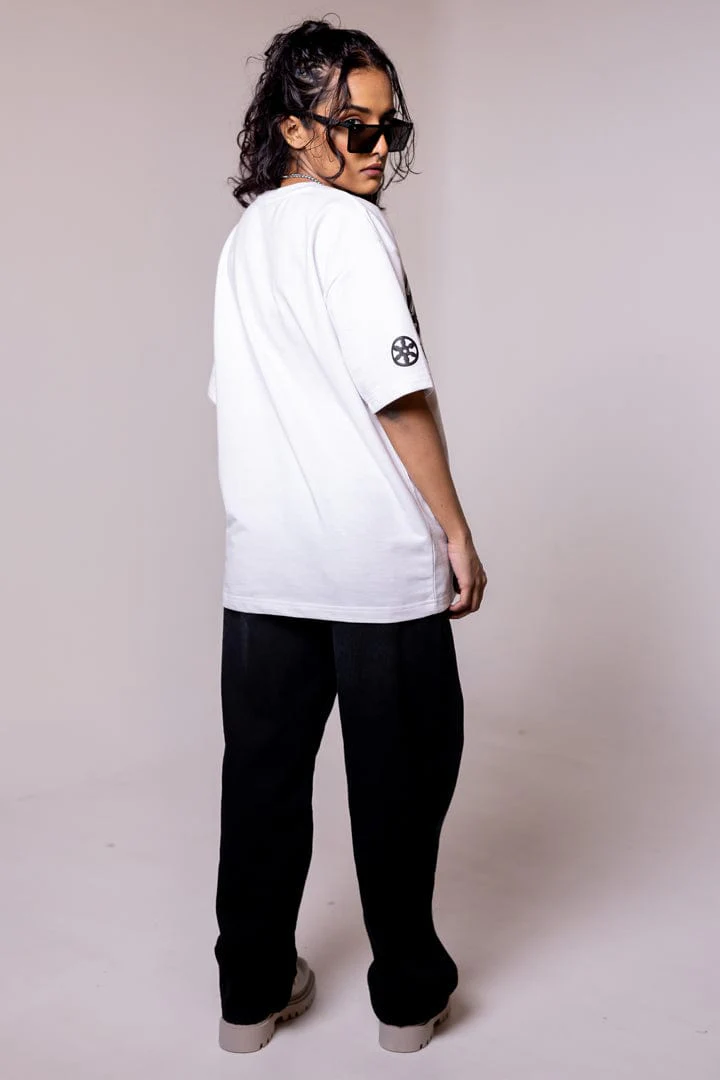 Saint- Oversized T shirt - Image 2